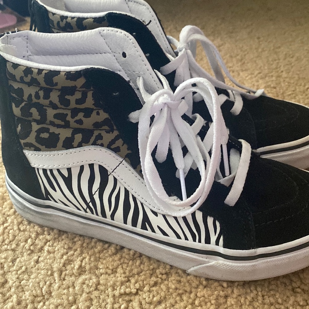 Vans kids animal print hi tops with zip size 3
